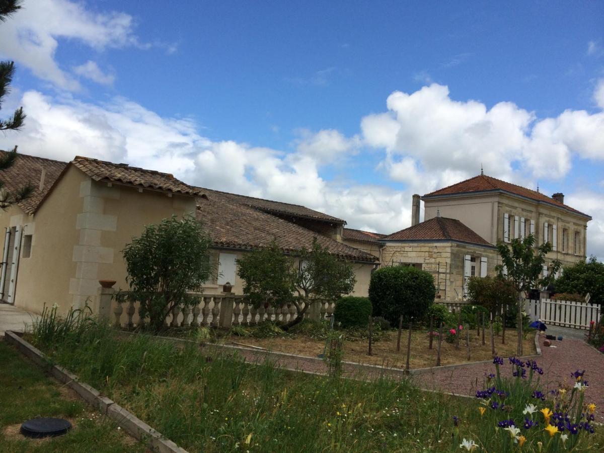 Chateau Couchebout Bed & Breakfast Pugnac Luaran gambar
