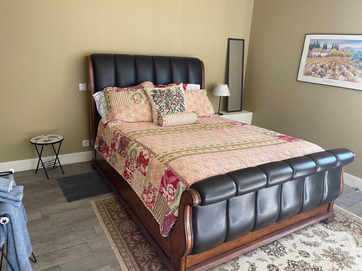 Chateau Couchebout Bed & Breakfast Pugnac Luaran gambar